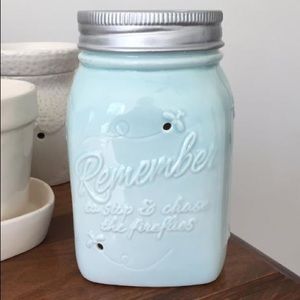 Brand new Scentsy warmer